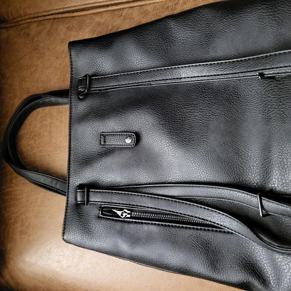 Matt & Nat Sevan Backpack - Picture 5 of 5